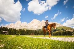 Reiten_2cEggental-Tourismus-StorytellerLabs